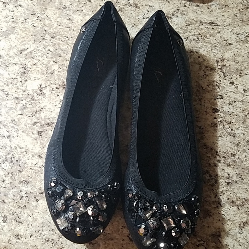 Simply Vera Wang Bejeweled flats